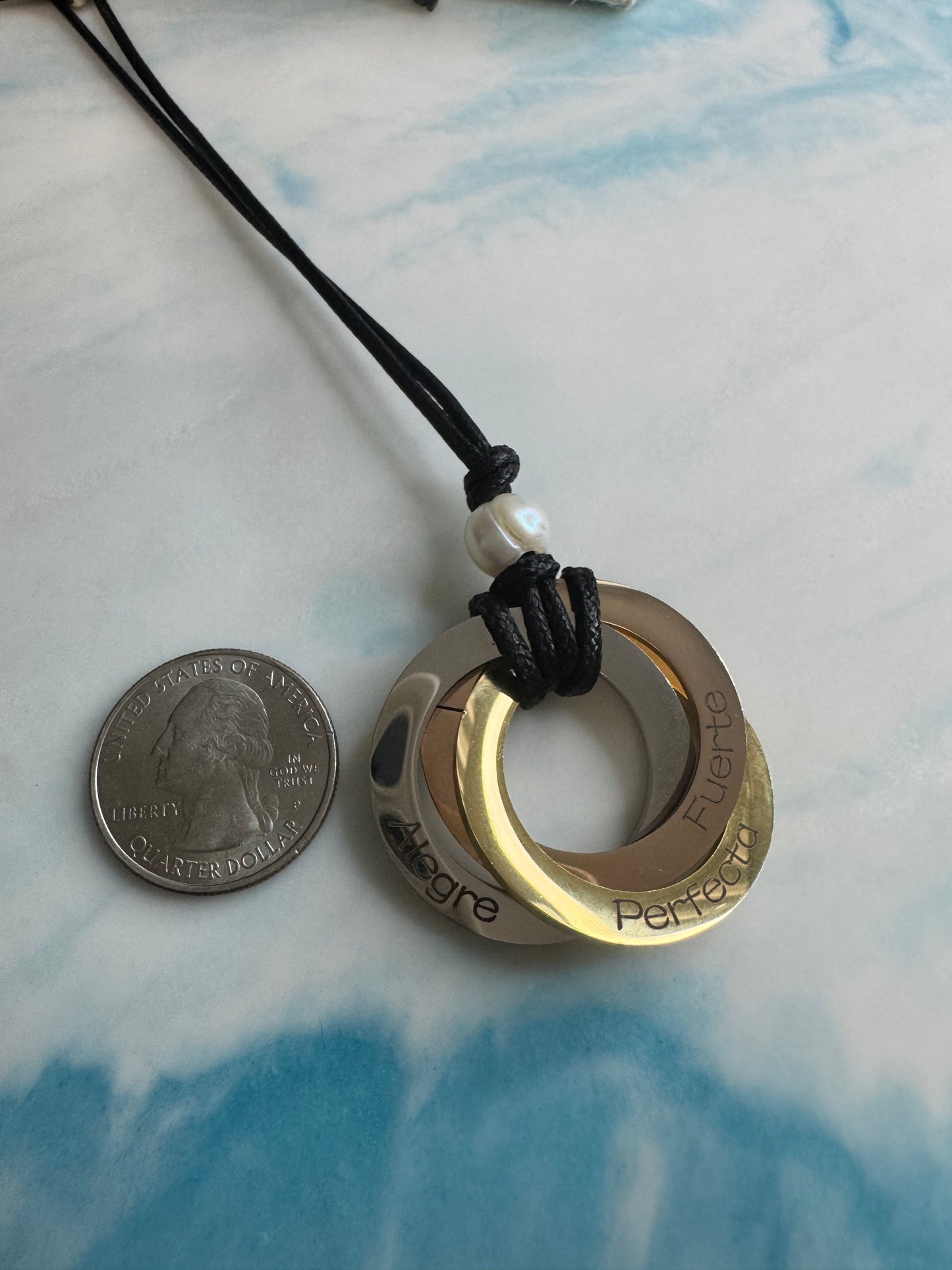 Collar Perfecta, Fuerte, Alegre